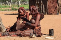 02-Himba girls